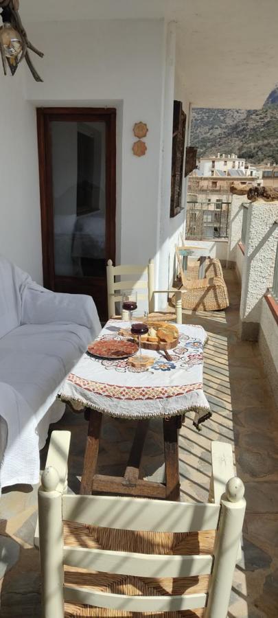 Villa Blanca Martín Trevélez Exterior foto
